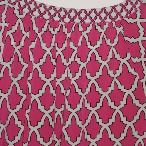 Crown & Ivy Lattice Print Bell Sleeve Peasant Top. Crochet. Size Small Petite - Picture 12 of 14